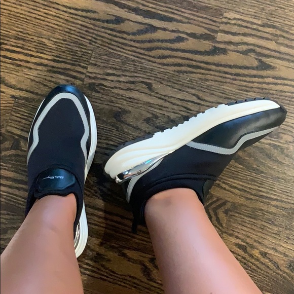 NEW AUTHENTIC Ferragamo sneakers. Never worn - Picture 4 of 4